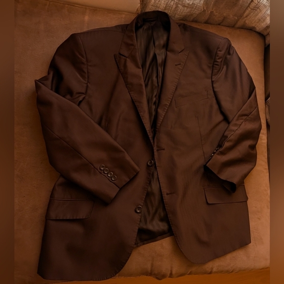 Vintage Brown Suit Classic Design From Vinci - Picture 2 of 8